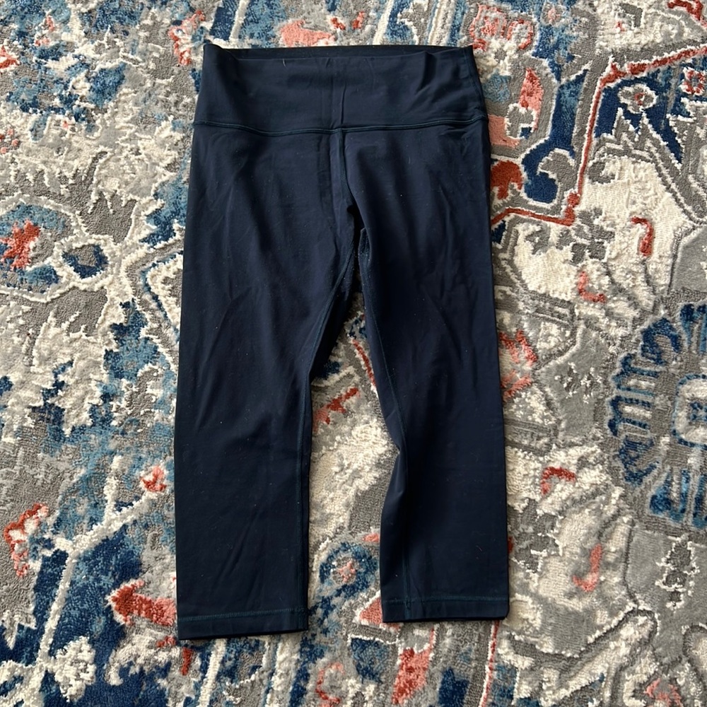 Lululemon Wunderunder 22” Crop Leggings Size 12 Blue